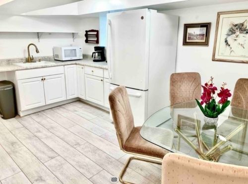 8532 Houston Ave, Chicago IL 60617-2543 exterior