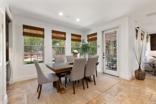 10723 Plumas Way, Tustin CA  92782-4305 exterior