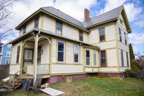 134 Buckingham St, Springfield MA 01109-3928 exterior