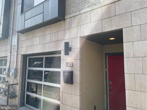 1133 Brandywine St, Philadelphia PA  19123-3311 exterior