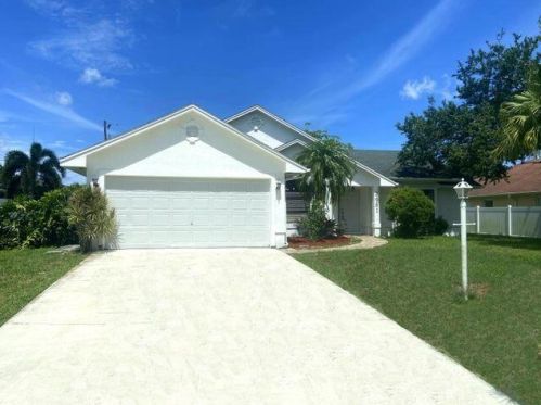 3651 Margela St, Fort Pierce FL  34953-5224 exterior
