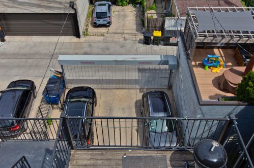 1538 Walton St, Chicago IL  60642-5282 exterior