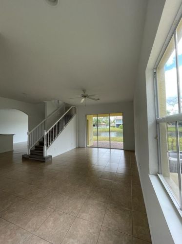 2213 Newport Is Blvd, Fort Pierce FL 34953-4378 exterior