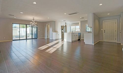 2928 18 Ave, Phoenix AZ 85015-5247 exterior