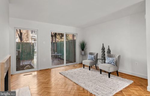 4341 Embassy Park Dr, Washington DC 20016-3607 exterior