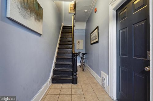 2115 Cumberland St, Philadelphia PA 19125-1718 exterior