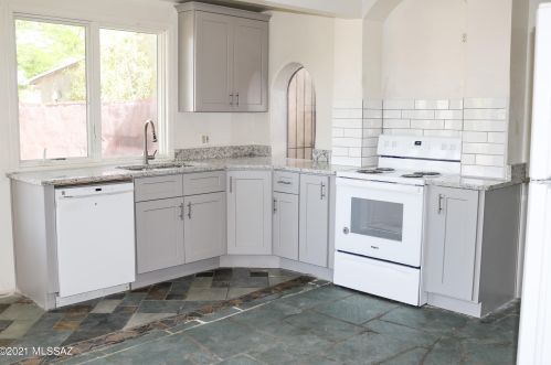 604 Calle Arizona, Tucson AZ  85705-2687 exterior