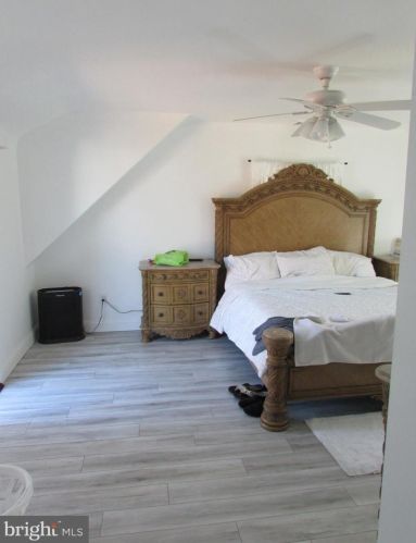 737 Byberry Rd, Philadelphia PA 19154-1842 exterior