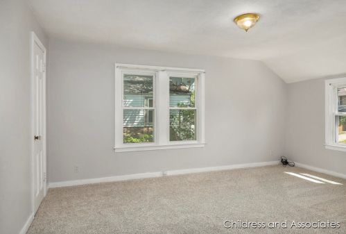 2045 Kalamazoo Ave, Grand Rapids MI 49508-5536 exterior