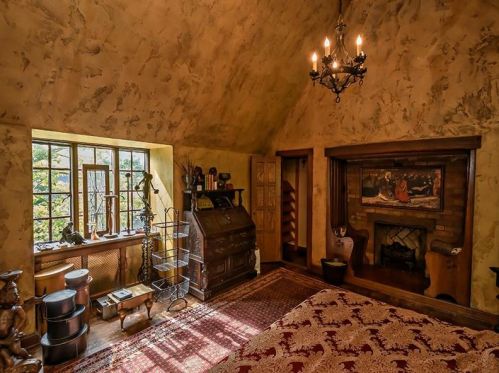 110 Inglewood Dr, Pittsburgh PA 15228-1505 exterior