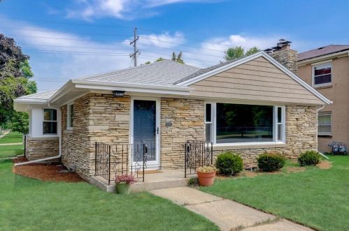 9332 Burleigh St, Milwaukee WI  53222-3550 exterior