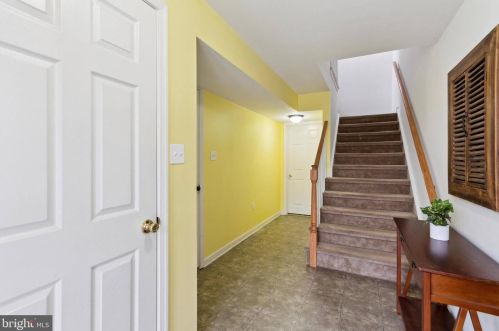 123 Julianna Way, Chester, PA 19014-2246