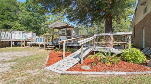 386 Darby Rd, Defuniak Springs FL 32435-4440 exterior