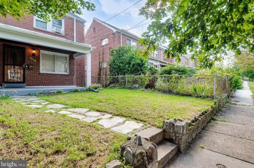 138 Forrester St, Washington, DC 20032-2138