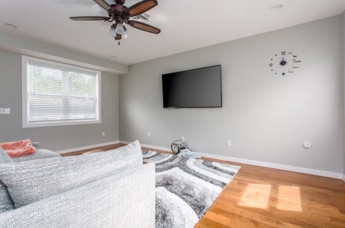 15 Warner Ave, Worcester MA  01604-3129 exterior