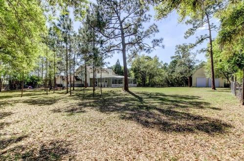 12216 Twin Br Acres Rd, Tampa FL 33626-3711 exterior