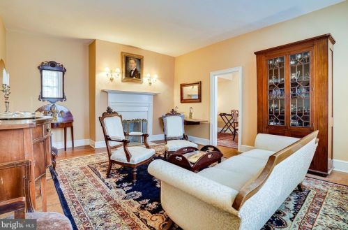 126 Fairfax St, Alexandria VA 22314-3331 exterior