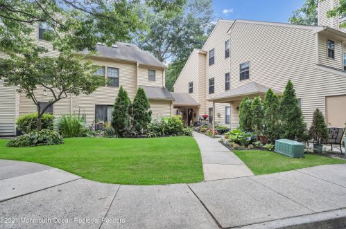 1809 Lilly Ln, Jackson Twp, NJ 08527-4143