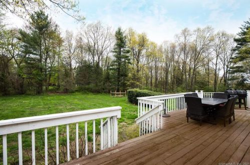 38 Old Nursery Dr, Wilton CT 06897-3831 exterior