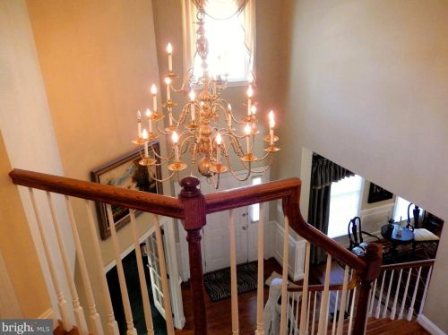 112 Parkview Cir, Media PA 19063-6317 exterior