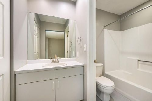 400 Noble St, Pittsburgh PA 15215-2638 exterior