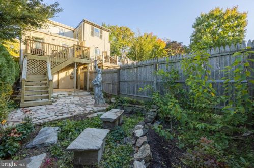 402 Olive St, Media PA 19063-2812 exterior