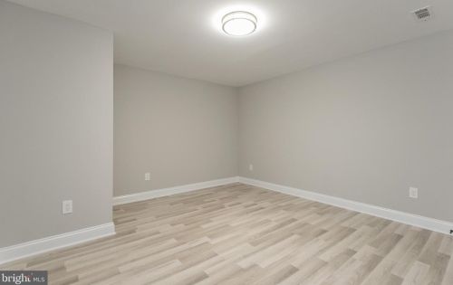 1411 Leister Dr, Silver Spring MD 20904-1548 exterior