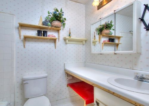 2570 Bradford Sq, Atlanta GA 30345-1366 exterior