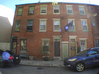 526 Kauffman St, Philadelphia PA  19147-3015 exterior