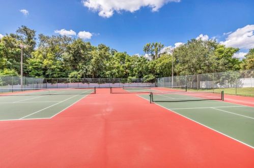 160 Olive Tree Cir, Altamonte Springs FL 32714-3219 exterior