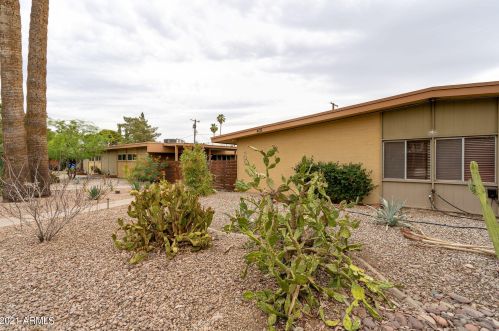 325 Colter St, Phoenix AZ 85018-1536 exterior