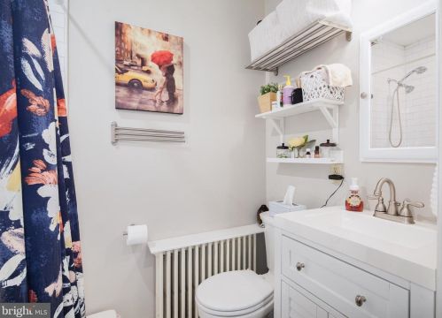 426 Leverington Ave, Philadelphia PA 19128-3314 exterior