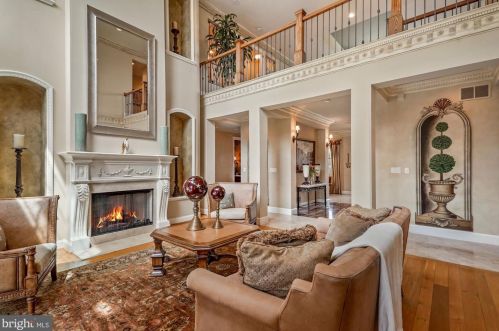 11300 Glen Rd, Rockville MD 20854-1849 exterior