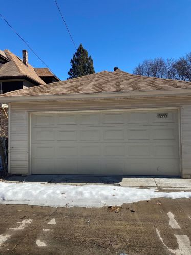 2835 37, Milwaukee WI 53215-3512 exterior