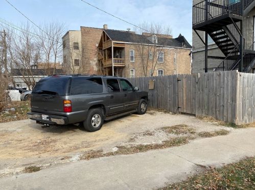 1456 Avers Ave, Chicago IL 60618-1902 exterior