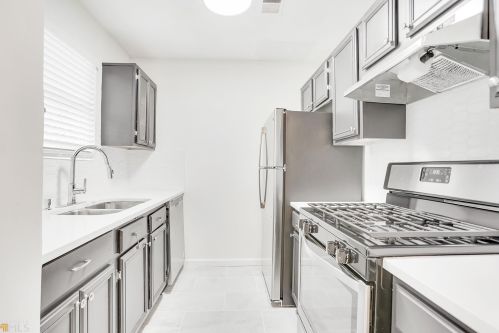 5410 Forest Downs Cir, Atlanta GA  30349-2488 exterior