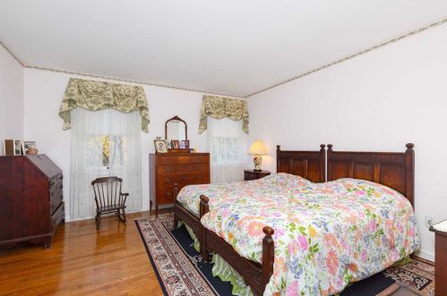 7 Heathbrook Dr, Poughkeepsie NY 12603-4805 exterior