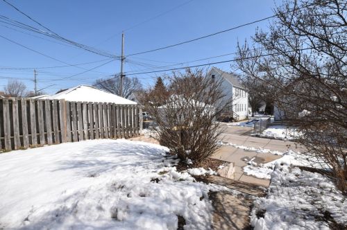 1734 65, Milwaukee WI 53213-4021 exterior