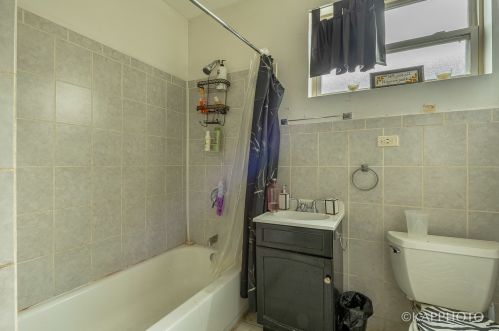 4841 Ada St, Chicago IL 60636-3518 exterior