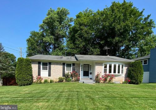 14308 Blackmon Dr, Rockville, MD 20853-2142