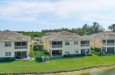 800 Southstar Dr, Fort Pierce FL 34949-9121 exterior