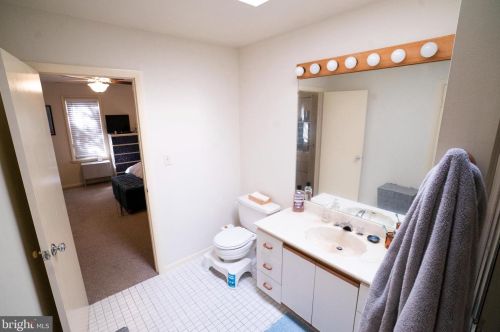 212 Concord St, Lancaster PA 17603-3521 exterior