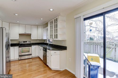 5434 Barrister Pl, Alexandria VA  22304-1956 exterior