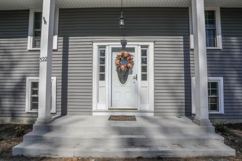 522 Clinton St, Concord, NH 03304-4608