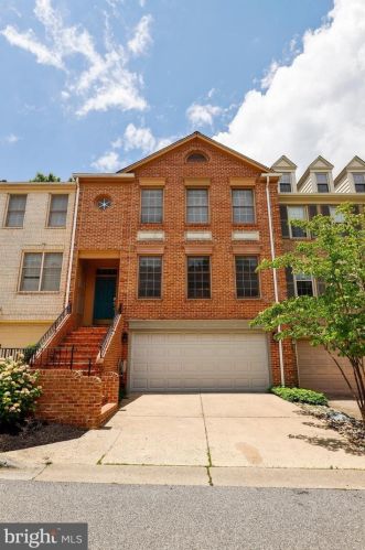 12 Bloomingdale Ct, Rockville, MD 20852-5536