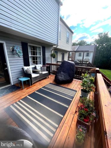 8124 Brightridge Ct, Ellicott MD 21043-6988 exterior