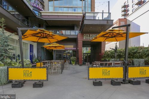 1904 Lewis Ave, Rockville MD 20851-2330 exterior