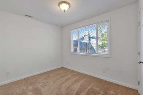 1323 School St, Folsom CA  95630-3335 exterior