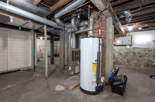 1203 Stockbridge Ave, Kalamazoo MI  49001-3901 exterior