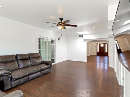 24 A St, Perris CA 92570-1962 exterior